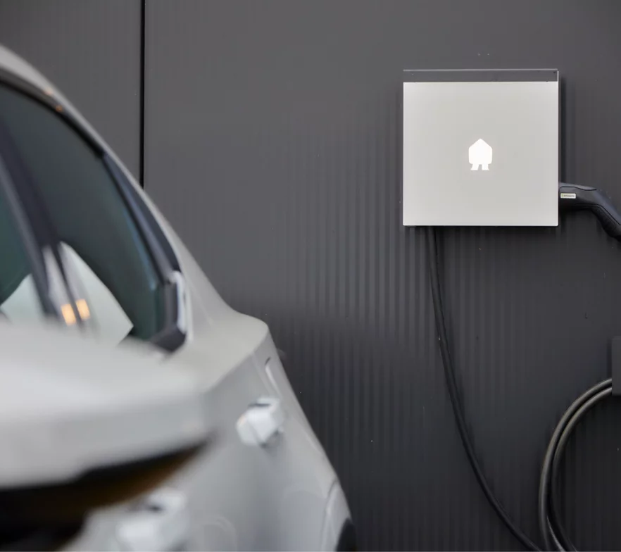 Smappee EV Wall Cable and car 3